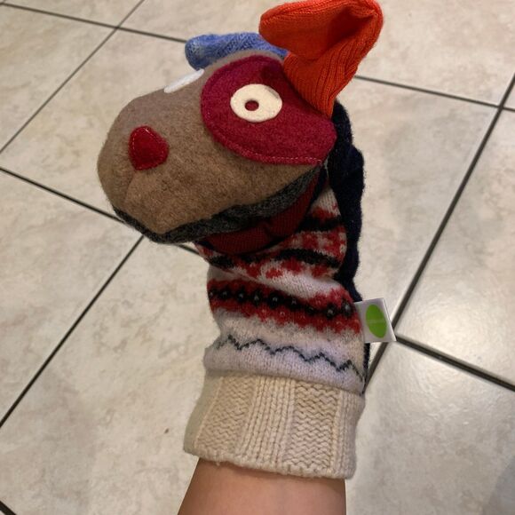 Cate and Levi wool dog puppet - Picture 1 of 8